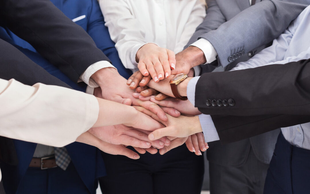 La importancia de crear sinergias y relacionarse con otras empresas: por qué deberías unirte a un grupo empresarial